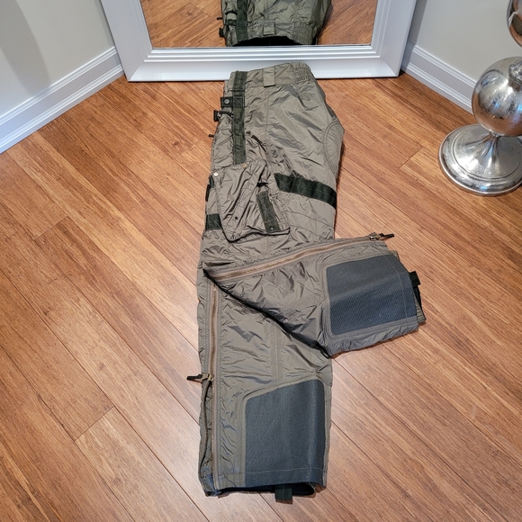 RLX RALPH LAUREN MEN'S SKI, SNOWBOARD, SNOW PANTS SIZE S/ M GREEN COLOR - Picture 11 of 16